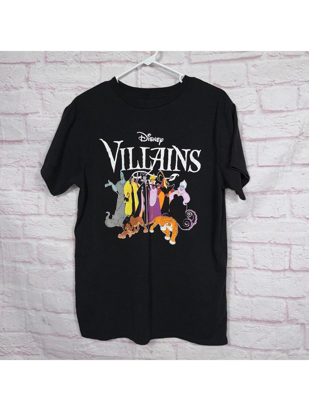 Disney Villains Large Graphic T-Shirt